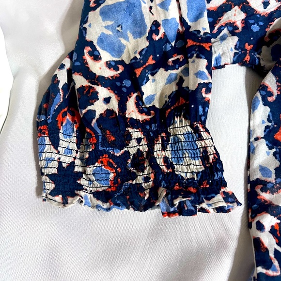 Jones New York Signature Woman blue print top. Elastic neck and waist. Size3X - Picture 5 of 6